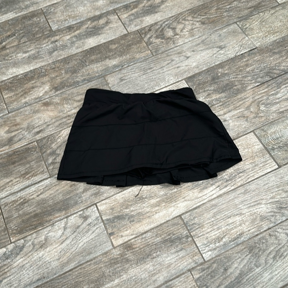 Ebb & Flow black skirt with one pocket